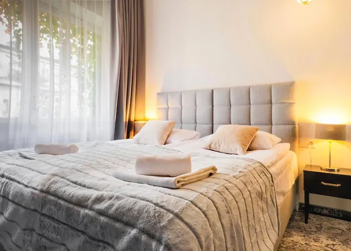 Aparthotel Cracovia Residence 4*