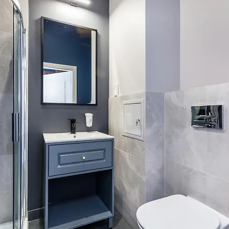 Aparthotel Cracovia Residence アパートホテル 3*