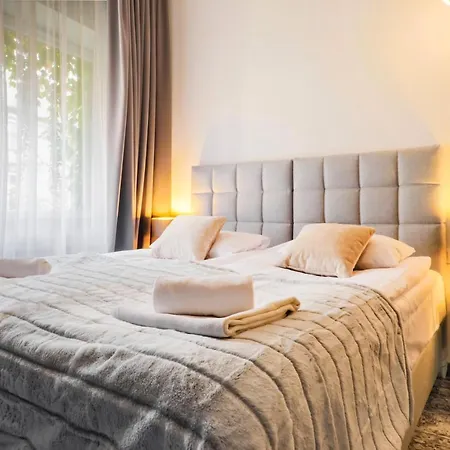 Aparthotel Cracovia Residence 4*